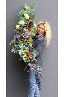 Besina Terence, jesienna girlanda kwiatowa