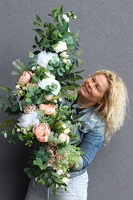 Mirabella, dekoracyjna girlanda kwiatowa