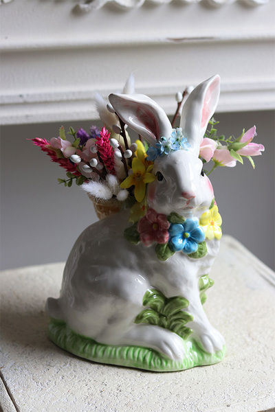 Zajączek Lady, wielkanocna kompozycja z zającem