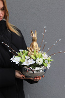 Gold Bunny Piano, stroik wielkanocny z zajączkiem