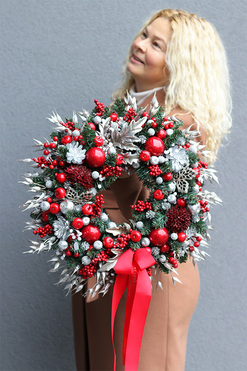 Czerwień w Domu, świąteczny wianek dekoracyjny, śr.47cm