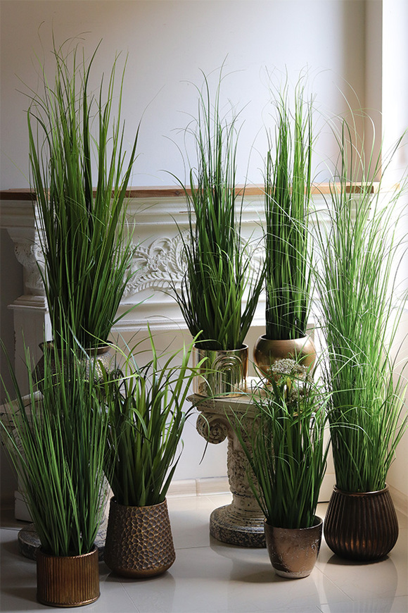 Greenland Copper, sztuczna trawa w miedzianej donicy