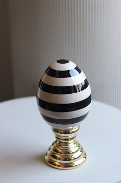 OD RĘKI Wednesday Easter, jajko wielkanocne figurka C, wys.18cm 