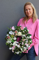 Megusta 2, kwiatowy wianek na drzwi