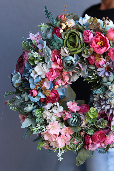 Caryca Helinia, energetyczny wianek na drzwi