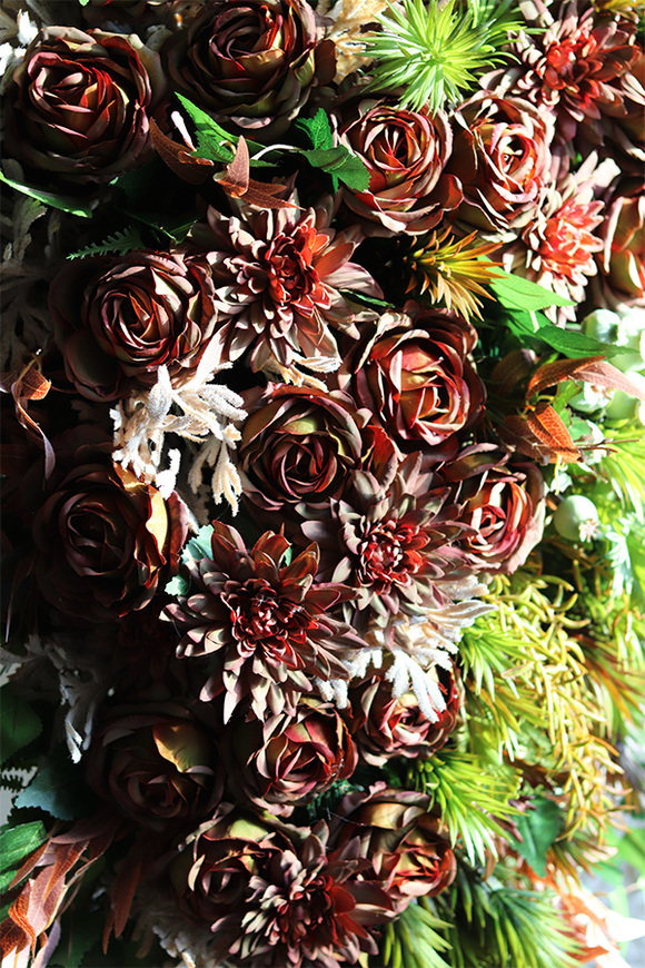 Mortario Luiza, duża wiązanka nagrobna