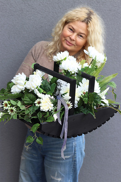 Wspomnienie Kolesso, dekoracja nagrobna w drewnianym koszu, wym. 41x70cm