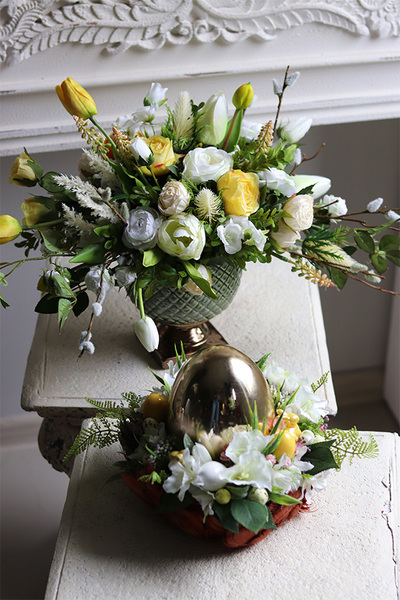 kompozycja kwiatowa z tulipanów, róż i szafirków Spring is coming