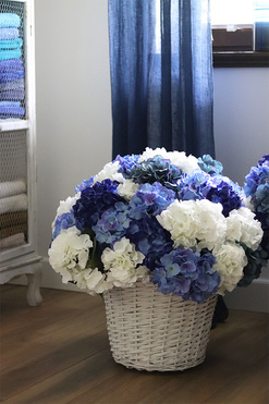 Karenao Blue Provance M, kosz z hortensjami, wym.62x50cm  