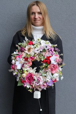 Nimfa, kwiatowy wianek z domkiem, śr.40cm