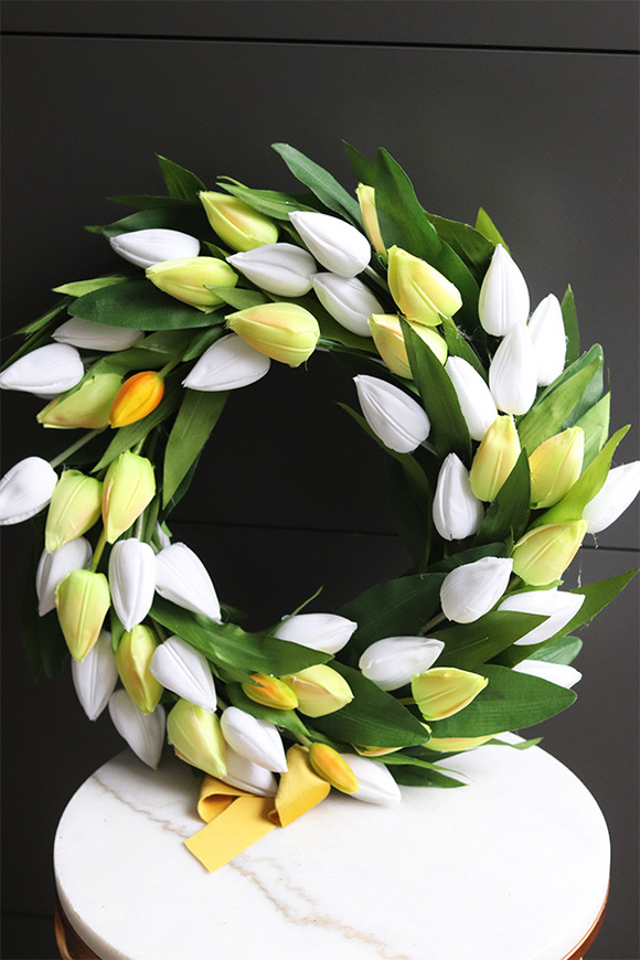 bardzo elegancki wianek z tulipanów, Witaj Wiosno Nova