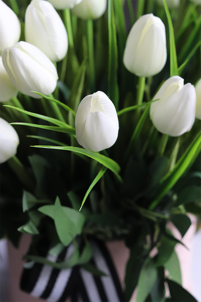 Tulipanowy, wiosenny flowerbox