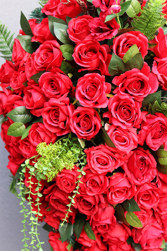 Red Premium, wiązanka nagrobna z różami