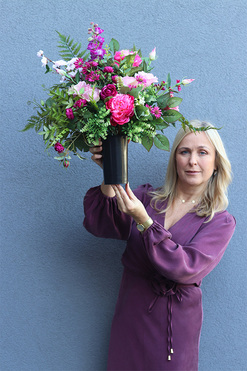 Hedrista 2, bukiet nagrobny w kolorze fuksji, wys.60cm 