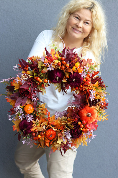 Velvet Autumn Pumpkins, jesienny wianek z aksamitnymi dyniami