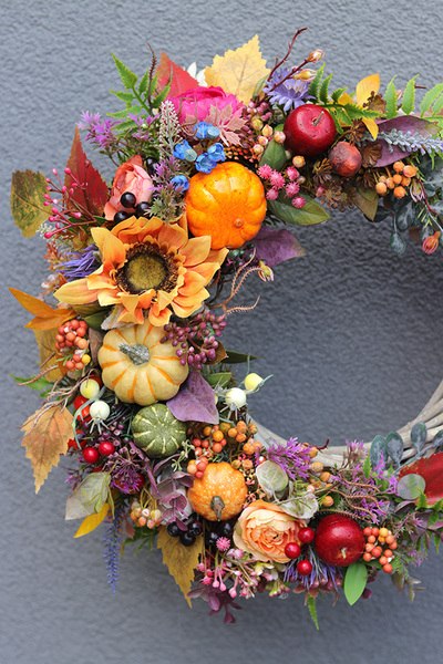 Jesienna Bretta, asymetryczny jesienny wianek z dyniami, rozp.38cm