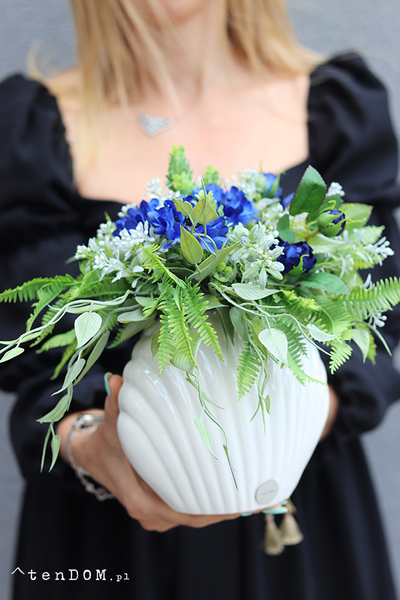 Morska Toń, kompozycja marynistyczna w muszli