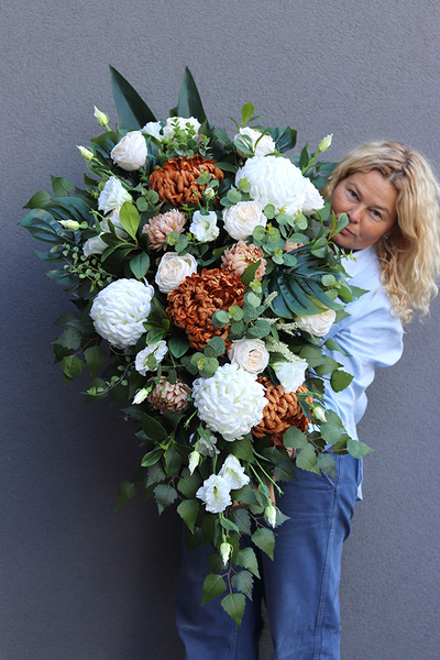 Ludila Brown, jesienna wiązanka nagrobna