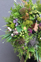 Bieszczady, zielony wianek na drzwi z ziołami