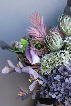 Mortario Violet 2, duży nowoczesny bukiet nagrobny, dł.106cm 