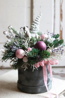 Grenta Velvet, flowerbox świąteczny z konikiem