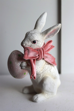 OD RĘKI Velveti Vinted B, figurka zajączek wielkanocny, wys.21cm