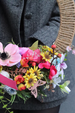 OD RĘKI Klementa, asymetryczny wianek wiosenny, rozp.42cm