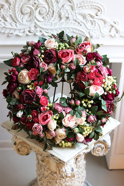 Happy Flowers, różowy wianek na drzwi  jagodami, śr.42cm