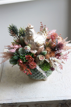 stroik wielkanocny ze złotą kurą, Kukuryku 2, wym.25x33cm