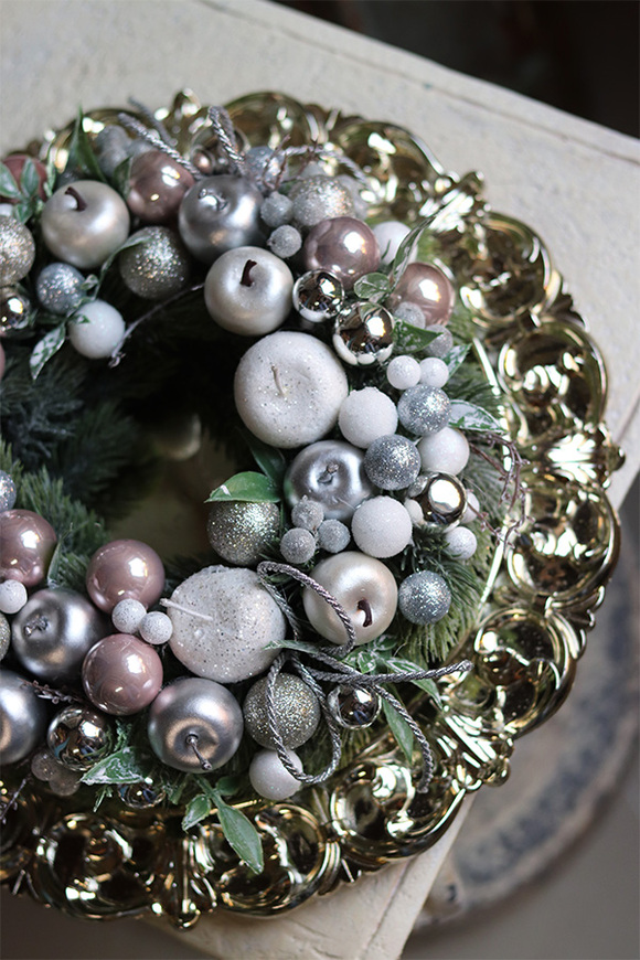 elegancki świąteczny stroik, Glamourina, na złotym talerzu, śr.35cm 