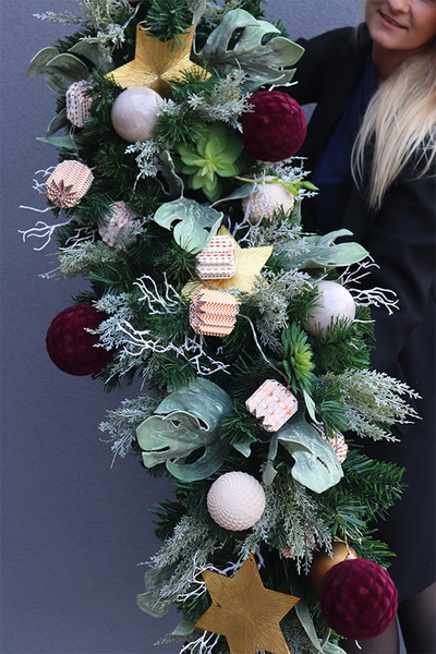 Welurowe Bordo, girlanda zimowa z bombkami, dł.170cm 