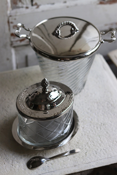 Glamour Greta, szklana cukiernica na tacy / pojemnik, wym.16x13x11cm