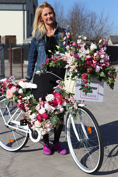 Bicycletta Terransja, kwiatowa dekoracja roweru 