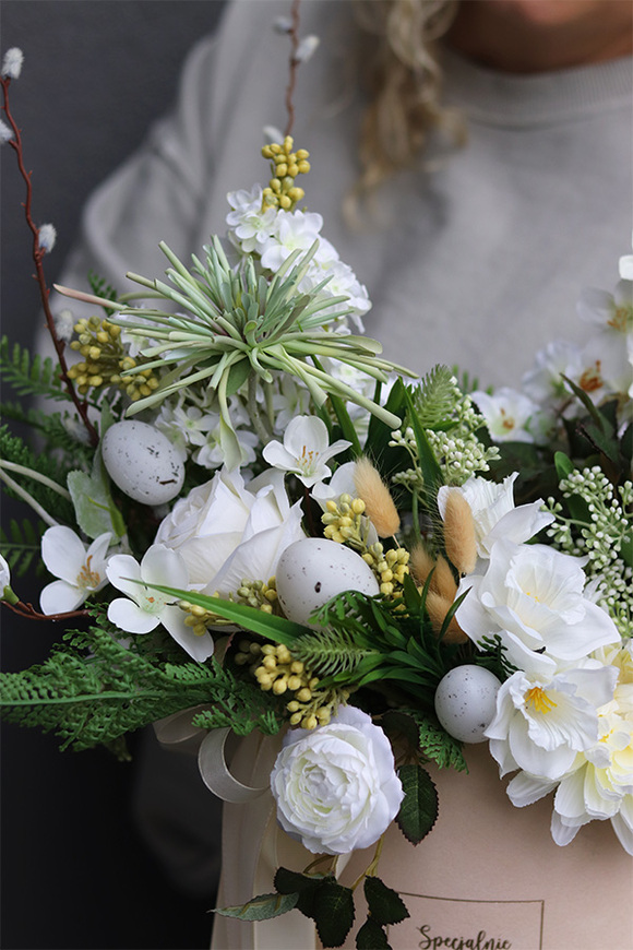 Aleksandra, wiosenny flowerbox welurowy