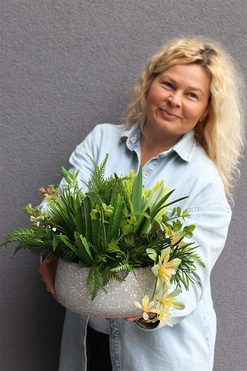 Stone Style, sukulenty w donicy z lastryko, wym.27x42cm