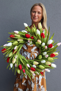 wianek z tulipanów Witaj Wiosno Kolory, śr.40cm