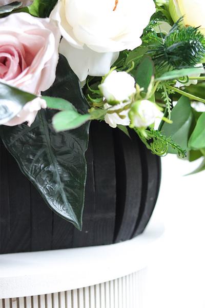 Kremanaria, dekoracja nagrobna w skrzynce