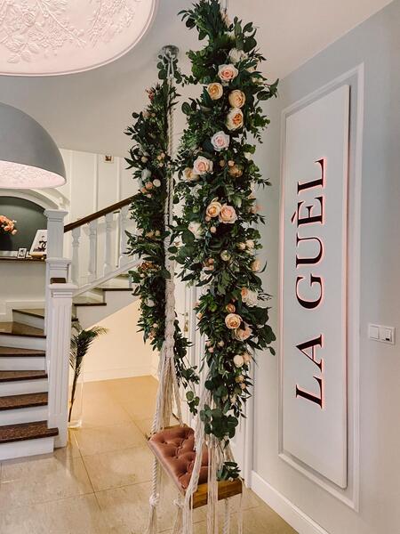 La Guel, kwiatowa girlanda dekoracyjna