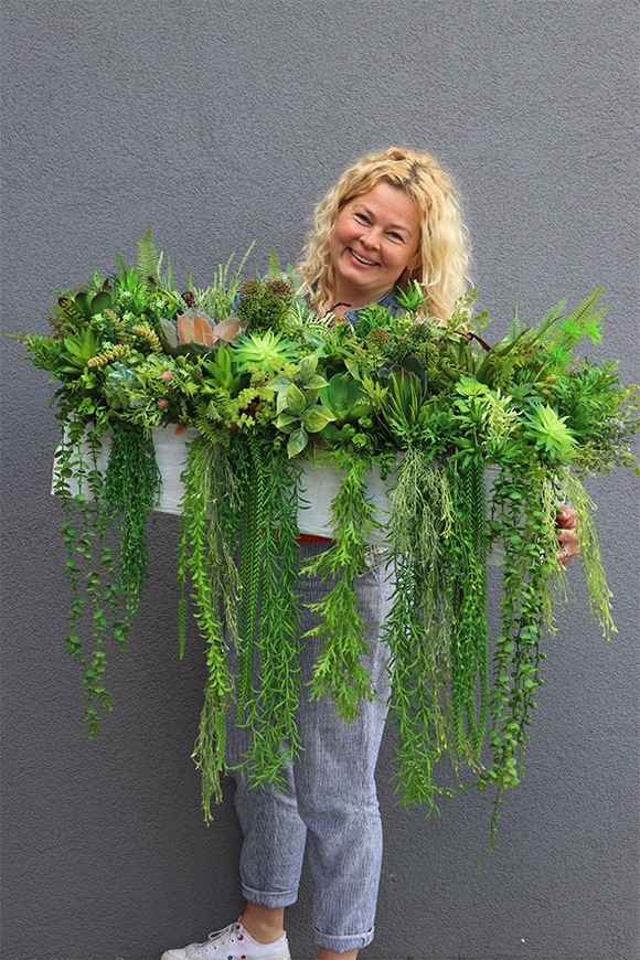 Dalila 3, kompozycja sukulenty do twojej donicy, wym.44x85x35cm