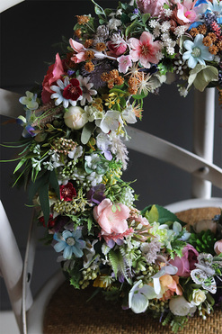 Leosi 2, wianek na drzwi z motylem, śr.40cm