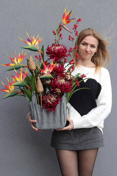 Volcan Merigold, kompozycja nagrobna ze strelicją