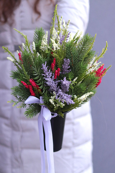 Wrzosy, bukiet nagrobny we wkładzie do wazonu