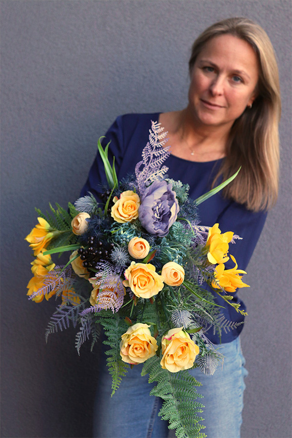 Hedira, bukiet nagrobny we wkładzie