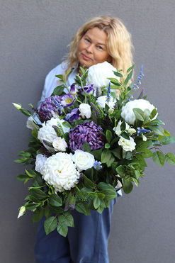 Luselita, wiązanka nagrobna z chryzantemami, dł.80cm