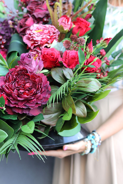  Gretlo Red, elegancka kompozycja nagrobna, dł.80cm 