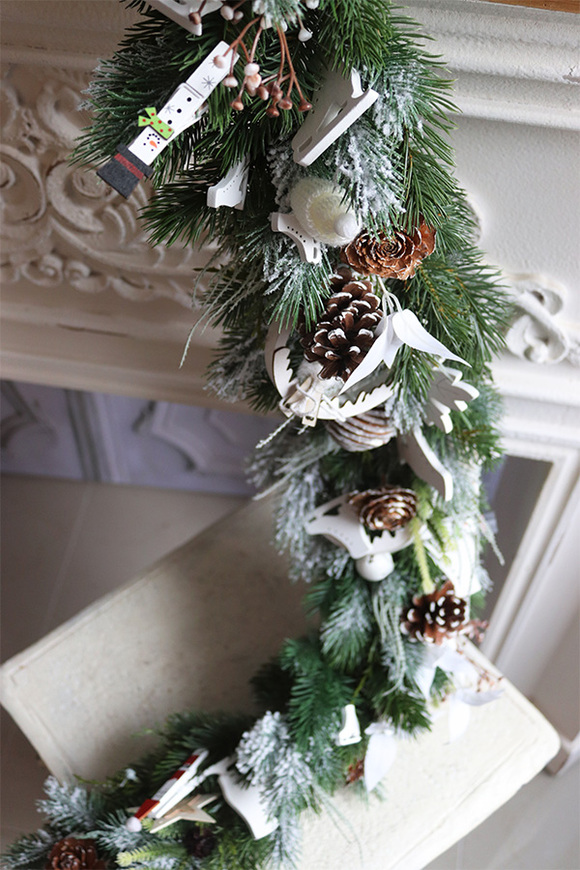 Scandi Silver, świąteczna girlanda LED na kominek