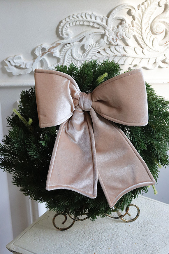 Beżowa Decoratoria, bożonarodzeniowy wianek na drzwi