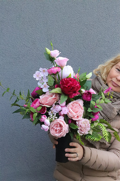Pink Derette, bukiet nagrobny we wkładzie do wazonu, dł.50cm 