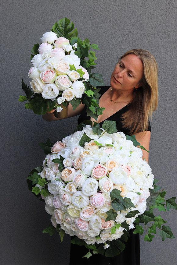 Celestina Deluxe, bukiet nagrobny we wkładzie, wys.56cm 