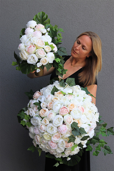 Celestina Deluxe, bukiet nagrobny we wkładzie, wys.56cm 